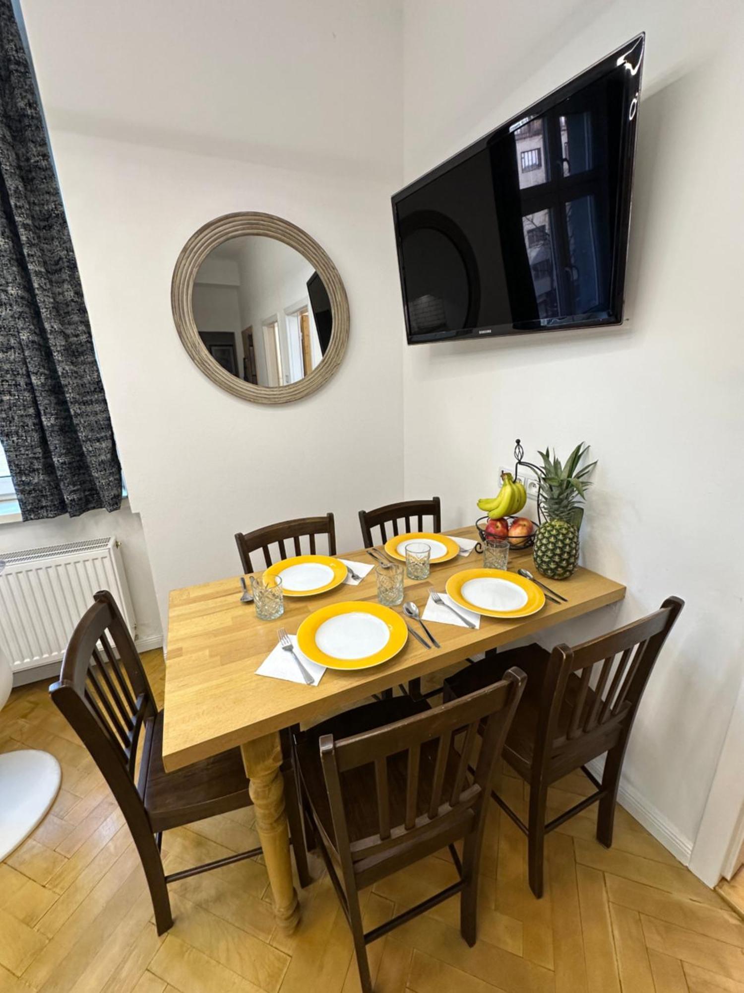 Karlin Oasis 2-Bedroom Apartment براغ المظهر الخارجي الصورة