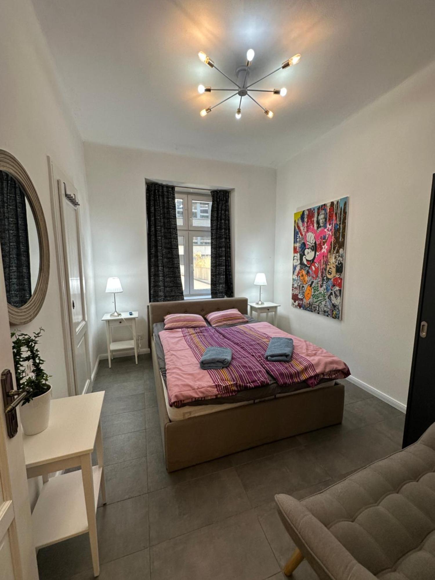 Karlin Oasis 2-Bedroom Apartment براغ المظهر الخارجي الصورة