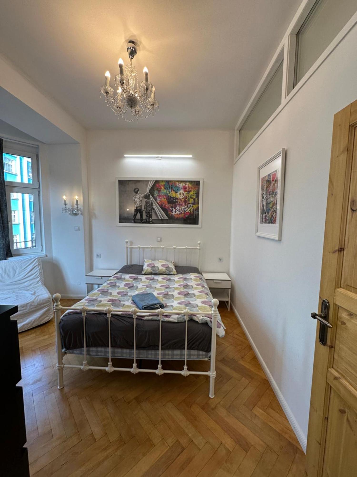 Karlin Oasis 2-Bedroom Apartment براغ المظهر الخارجي الصورة