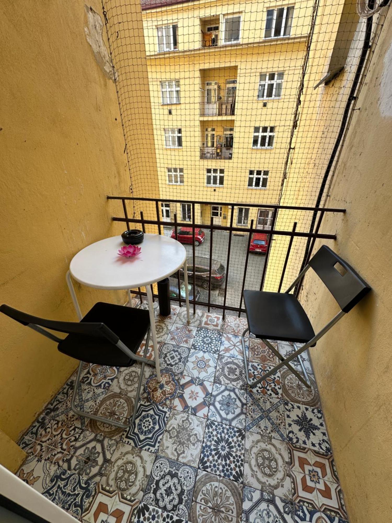 Karlin Oasis 2-Bedroom Apartment براغ المظهر الخارجي الصورة
